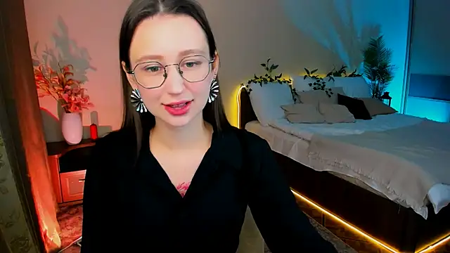 YourLovellyStory online show from November 11, 11:27 am