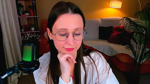 YourLovellyStory online show from March 15, 12:23 pm