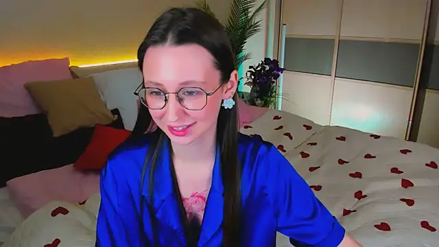 YourLovellyStory online show from March 11, 11:26 am