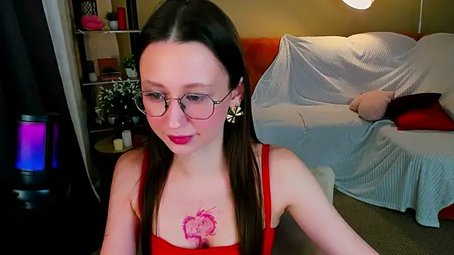 YourLovellyStory online show from February 21, 4:31 pm