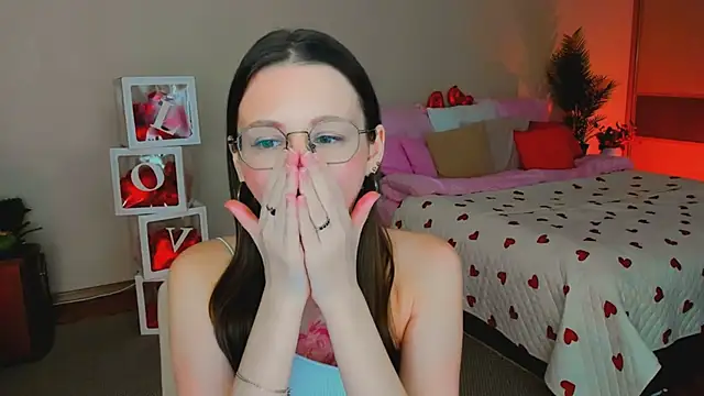 YourLovellyStory online show from February 13, 12:05 pm