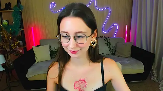 YourLovellyStory online show from November 17, 4:33 pm