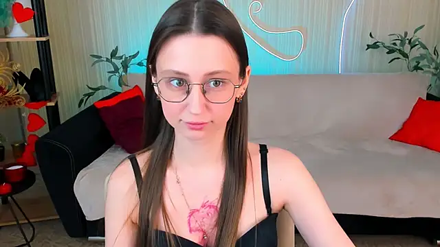 Snapshot of YourLovellyStory chatting on July 17, 12:35 pm YourLovellyStory online show from July 17, 12:35 pm