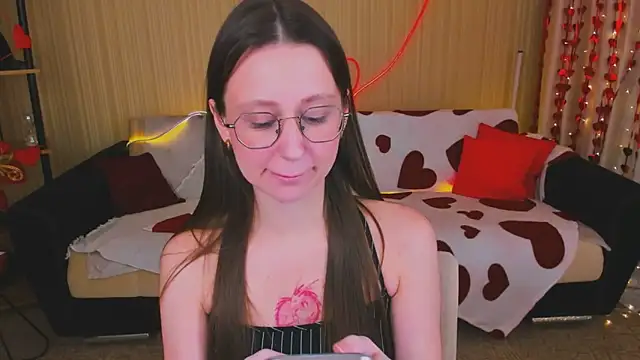 YourLovellyStory online show from February 25, 2:28 pm