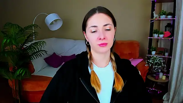 SensitiveSooul online show from January 15, 11:35 am