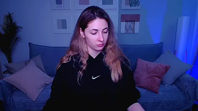 SensitiveSooul online show from April 8, 11:44 am