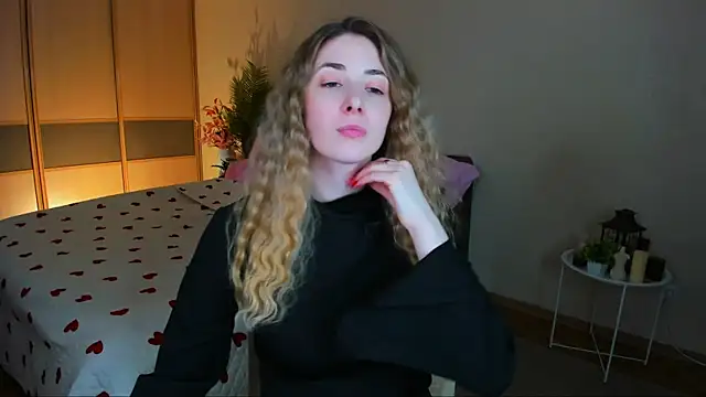 SensitiveSooul online show from May 12, 1:28 pm