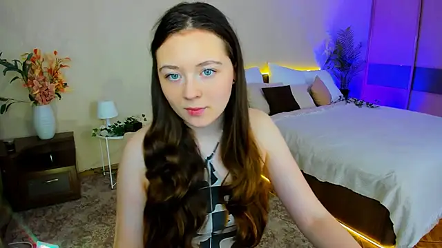 AlluringLookk online show from October 10, 11:33 am