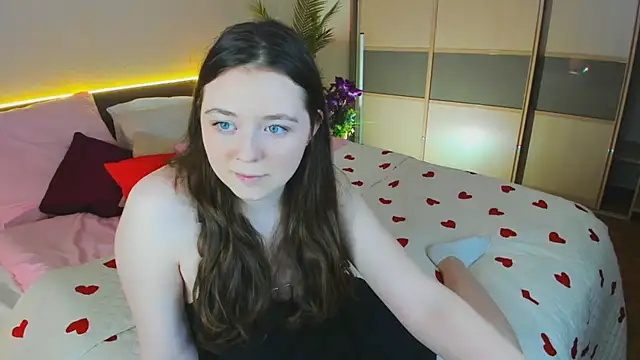 AlluringLookk online show from March 8, 5:27 pm