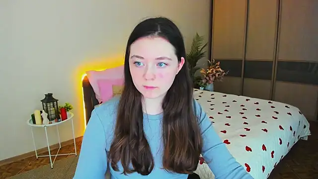 AlluringLookk online show from April 2, 4:46 pm