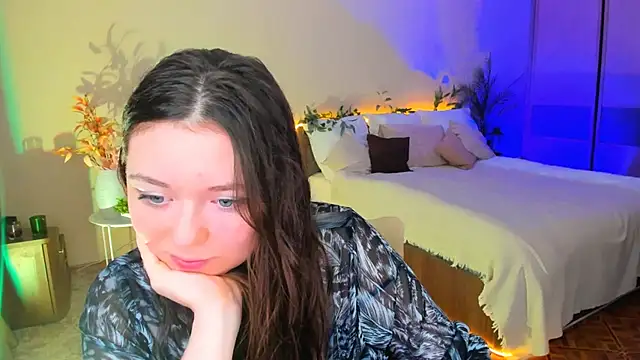 AlluringLookk online show from November 29, 9:31 am