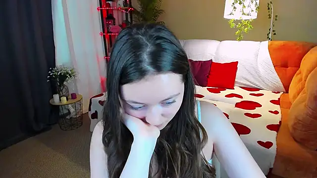 AlluringLookk online show from March 29, 11:45 am