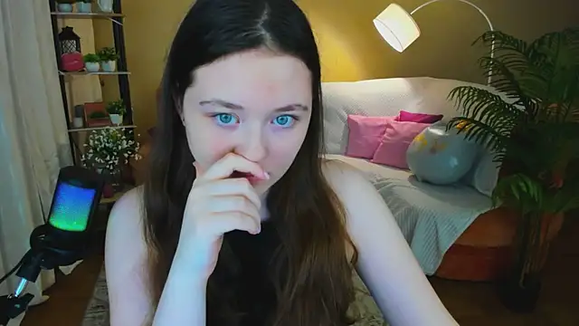 AlluringLookk online show from January 19, 4:22 pm