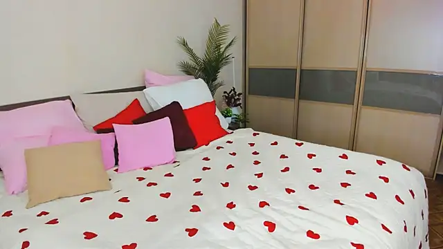 AlluringLookk online show from March 20, 12:39 pm