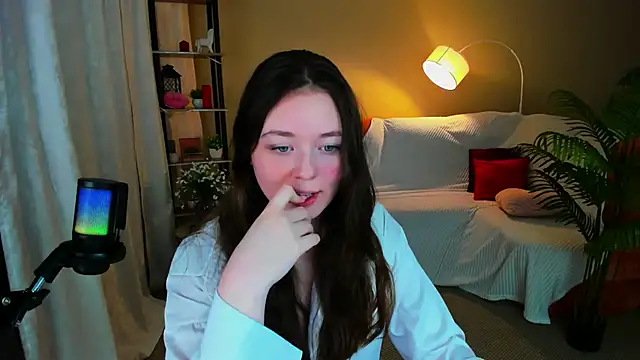 AlluringLookk online show from February 19, 5:32 pm