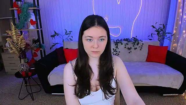 AlluringLookk online show from June 5, 4:24 pm
