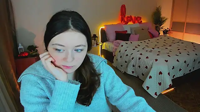 AlluringLookk online show from February 15, 4:13 am