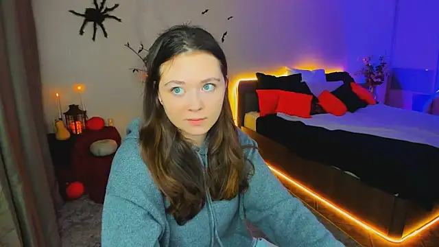 AlluringLookk online show from October 29, 4:28 pm