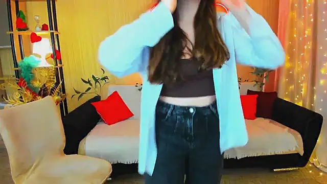 AlluringLookk online show from April 19, 4:30 pm