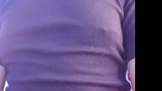 Snapshot of LauMiller chatting on November 3, 11:41 pm LauMiller online show from November 3, 11:41 pm