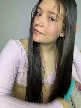 Emilyybennet  online show from March 16, 11:07 pm