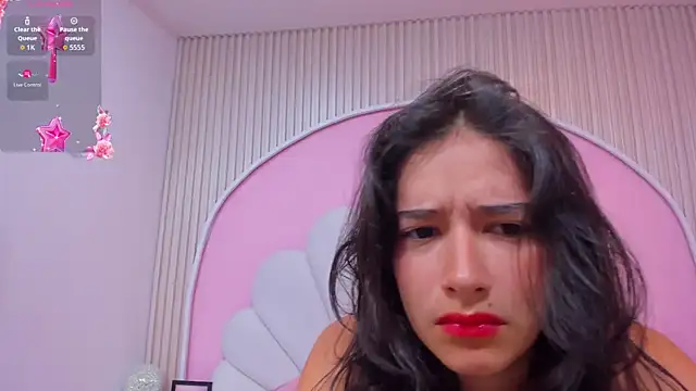 Ivy petit online show from June 11, 11:18 am