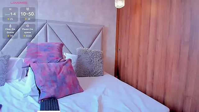 Snapshot of Im_Manu chatting on October 24, 3:33 pm Im Manu online show from October 24, 3:33 pm