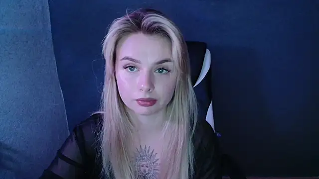 Snapshot of AngelicaHollywood chatting on September 14, 8:09 pm AngelicaHollywood online show from September 14, 8:09 pm