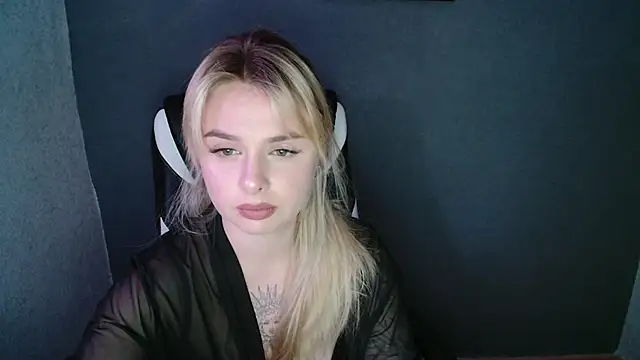 Snapshot of AngelicaHollywood chatting on September 10, 8:41 pm AngelicaHollywood online show from September 10, 8:41 pm