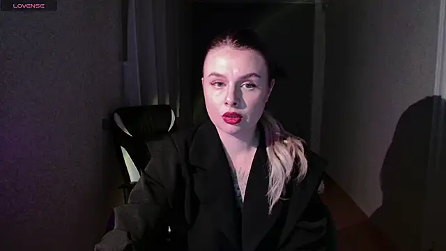 AngelicaHollywood online show from June 3, 8:13 pm