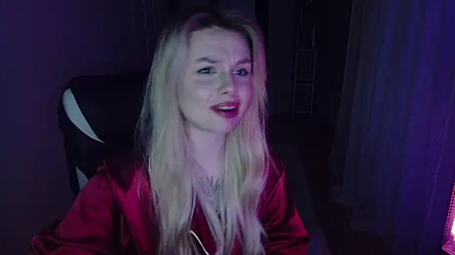 Snapshot of AngelicaHollywood chatting on January 16, 6:12 pm AngelicaHollywood online show from January 16, 6:12 pm