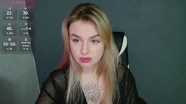 Snapshot of AngelicaHollywood chatting on October 20, 7:36 pm AngelicaHollywood online show from October 20, 7:36 pm
