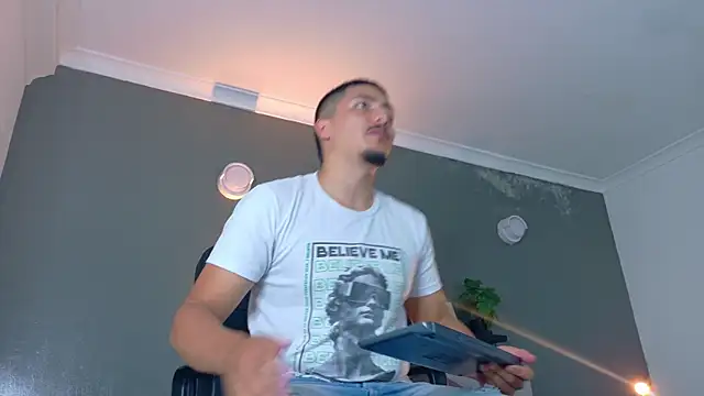 MrFox   online show from November 1, 7:19 pm