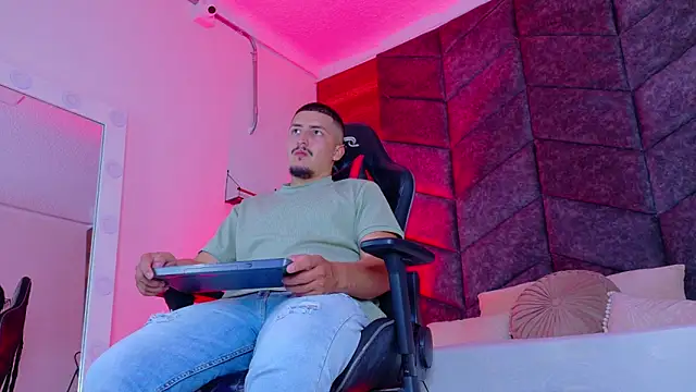 MrFox   online show from February 21, 7:49 pm