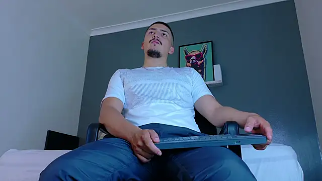 MrFox   online show from March 23, 7:25 pm