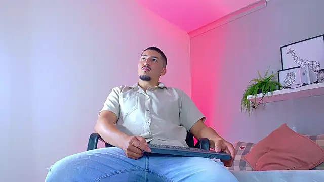 MrFox   online show from January 15, 7:28 pm