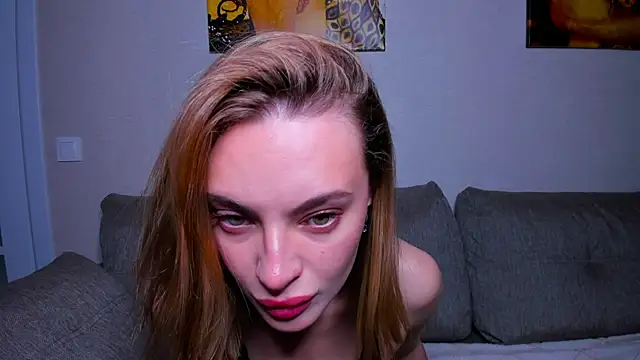 OliviaReece online show from April 13, 6:06 am