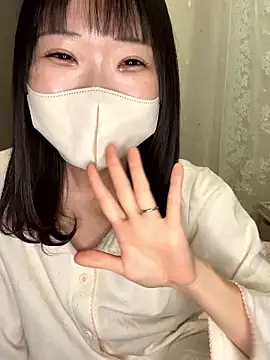 Snapshot of ms_suzuka chatting on November 15, 12:25 am ms suzuka online show from November 15, 12:25 am