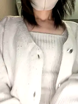 Snapshot of ms_suzuka chatting on November 8, 12:25 am ms suzuka online show from November 8, 12:25 am