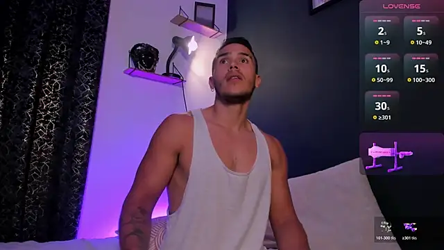 MarkSantozz online show from February 17, 1:36 am