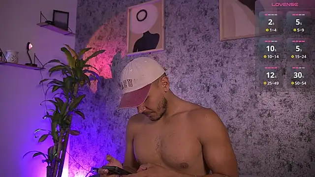 MarkSantozz online show from July 17, 1:08 pm