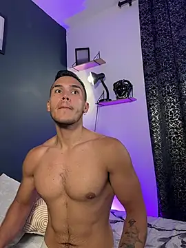 MarkSantozz online show from February 13, 7:25 pm