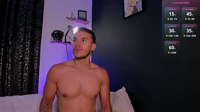 MarkSantozz online show from March 26, 7:23 pm