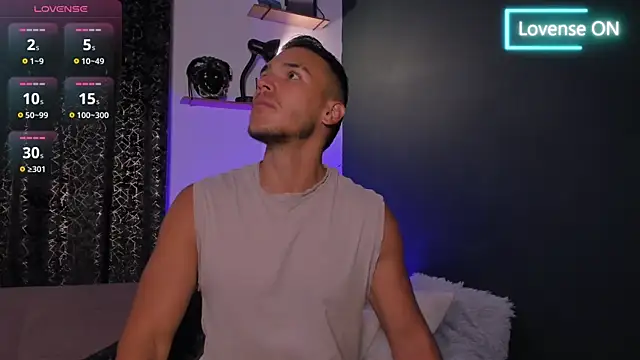 MarkSantozz online show from January 8, 7:31 pm