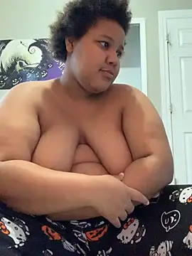 Snapshot of chocolate_bella chatting on October 12, 4:52 pm chocolate bella online show from October 12, 4:52 pm