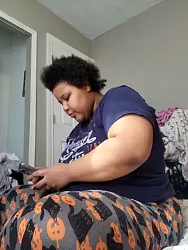 chocolate bella online show from March 10, 6:01 pm