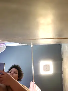 chocolate bella online show from February 14, 1:55 pm