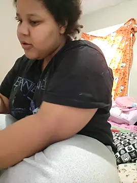 chocolate bella online show from March 13, 4:45 pm