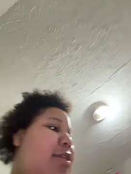 chocolate bella online show from February 27, 2:01 am