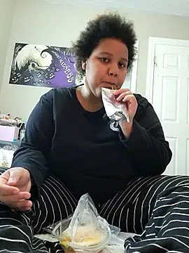 chocolate bella online show from November 16, 5:17 pm